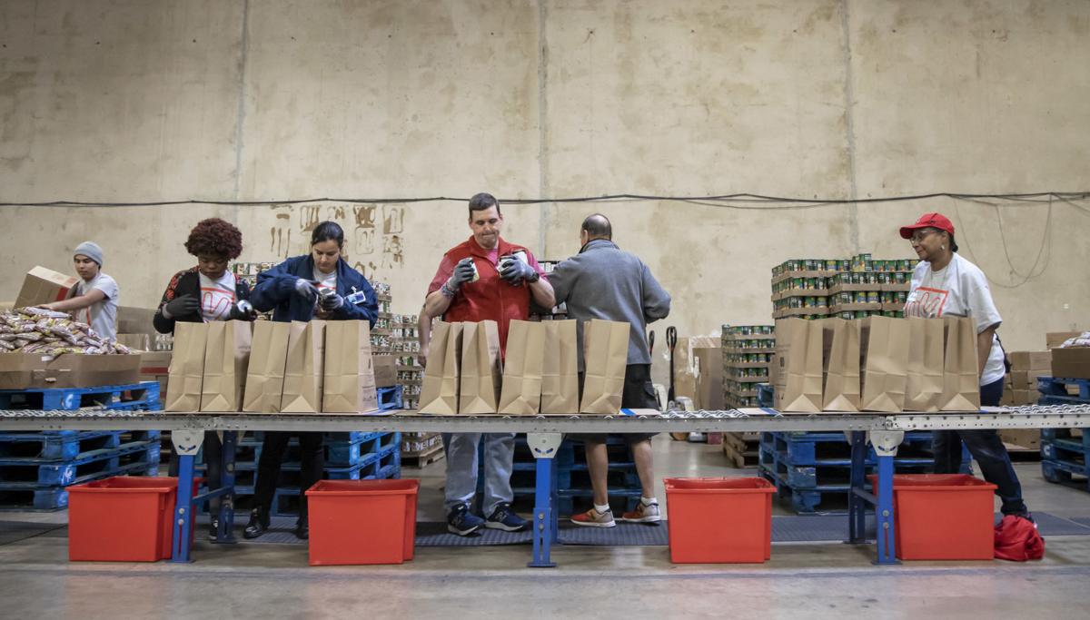 Food bags for federal employees