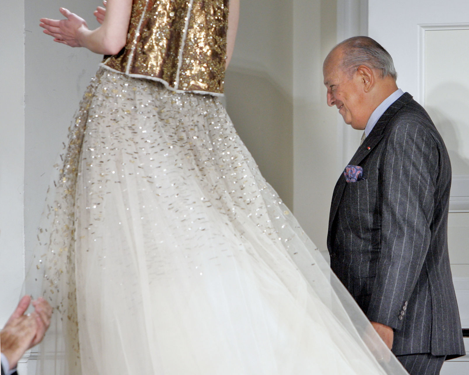 La De El Diseñador Renta Moda Oscar Gran Muere YqT4nRwPw