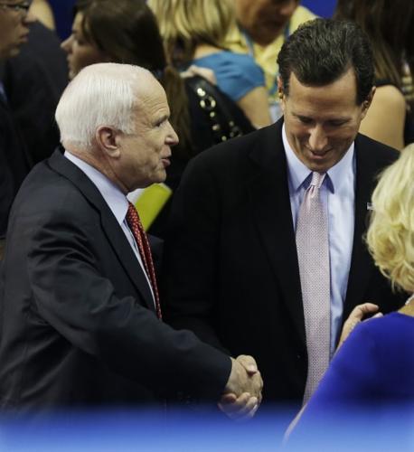 McCain takes stage, saying he trusts Romney to lead US    