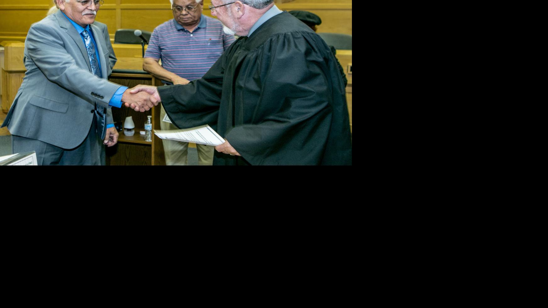 Accusations fly in tumultuous meeting of newly elected South Tucson Council