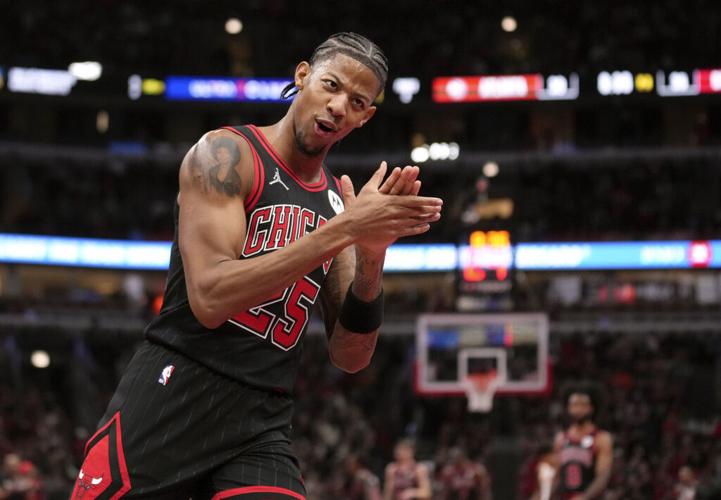 Hawks Bulls Basketball