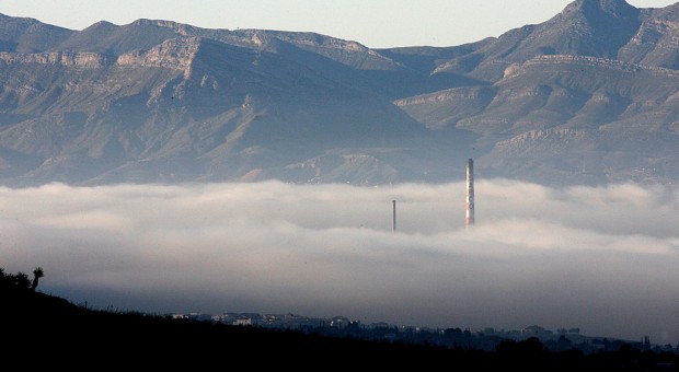 El Paso group trying to save smokestack   