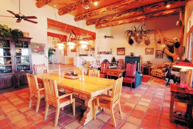 Inside décor mimics Tubac's outside beauty  