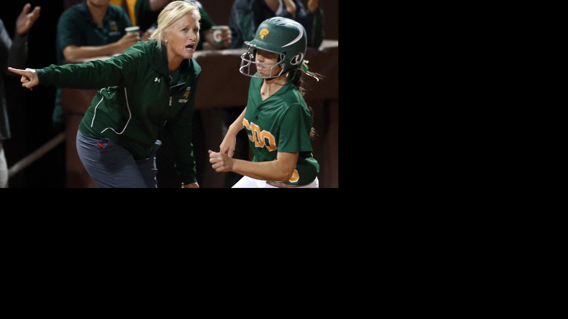 Canyon del Oro softball coach comes from a line of winners | Greg Hansen