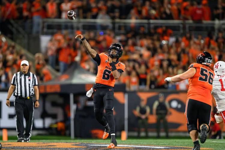 Oregon State Beavers quarterback Maalik Murphy (6)