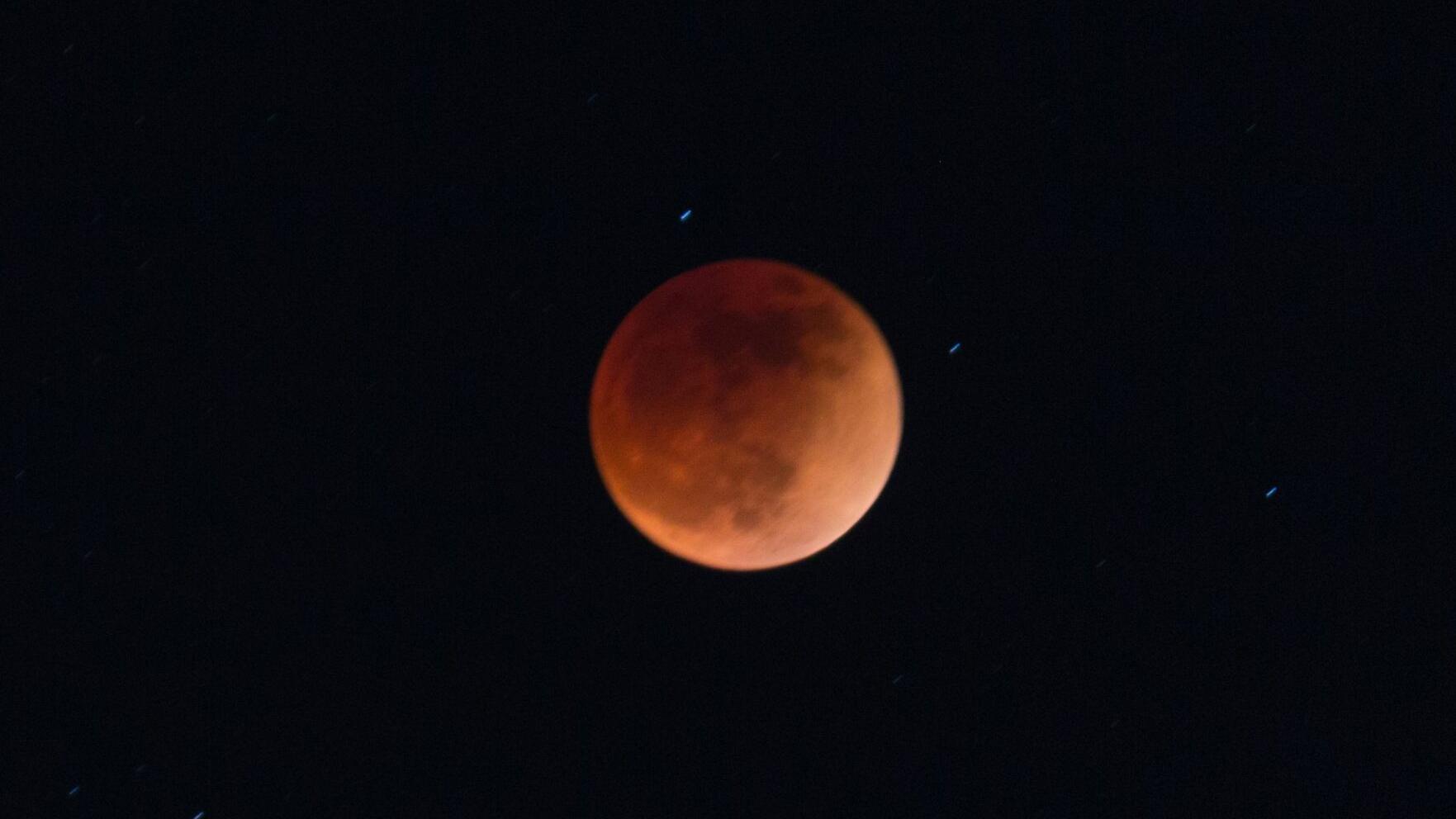 See what last night's lunar eclipse looked like in Tucson