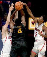 'Effort was terrible,' but Arizona Wildcats snap losing streak by routing Long Beach State