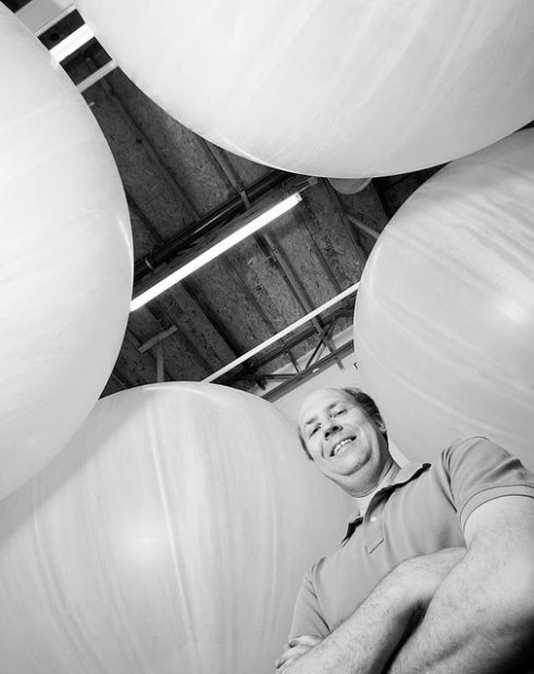 Weather balloons expand reach of wireless  