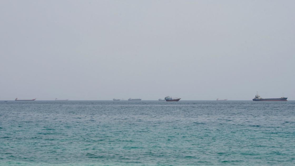 Hormuz traffic slows after US economic threat