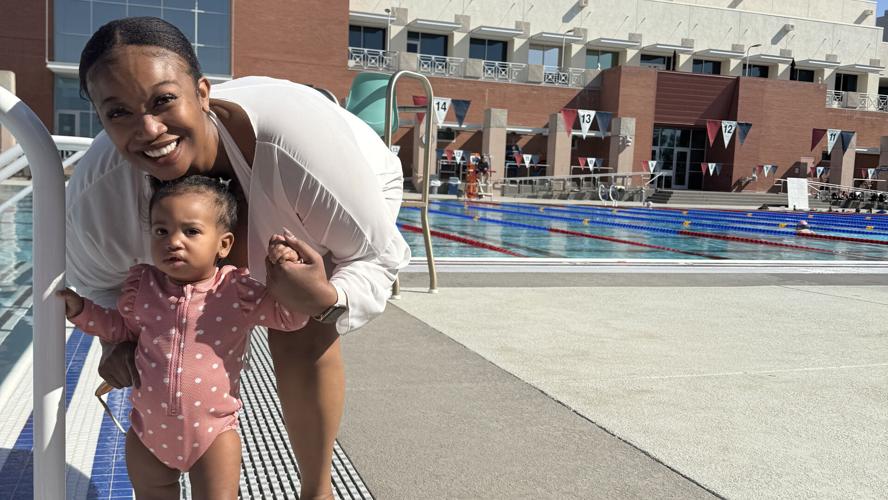 U of A expands free swimming lessons in the summer to adults