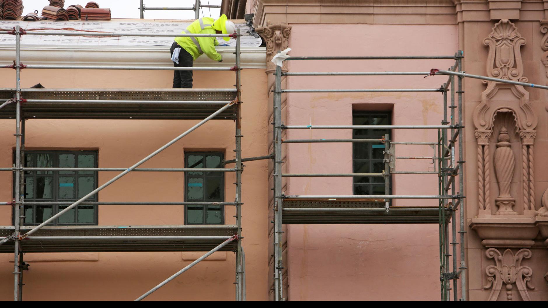 Hue Knew Unearthed Original Color Replacing Pink Shade Of Old Pima County Courthouse Local News Tucson Com