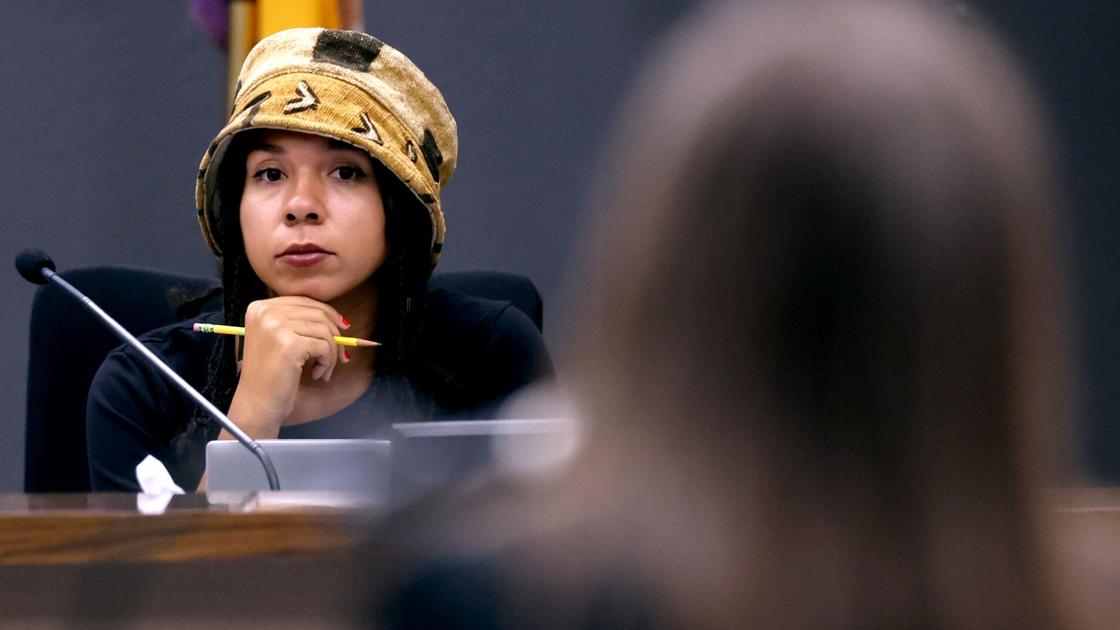 Six TUSD schools to get librarians; 71 won't