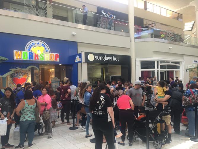 Massive line at Tucson Mall as BuildaBear's 'Pay Your Age' promotion