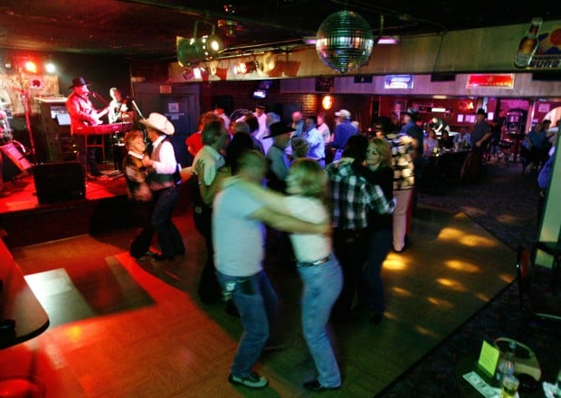 C-Note Lounge, a staple on country scene, closes   