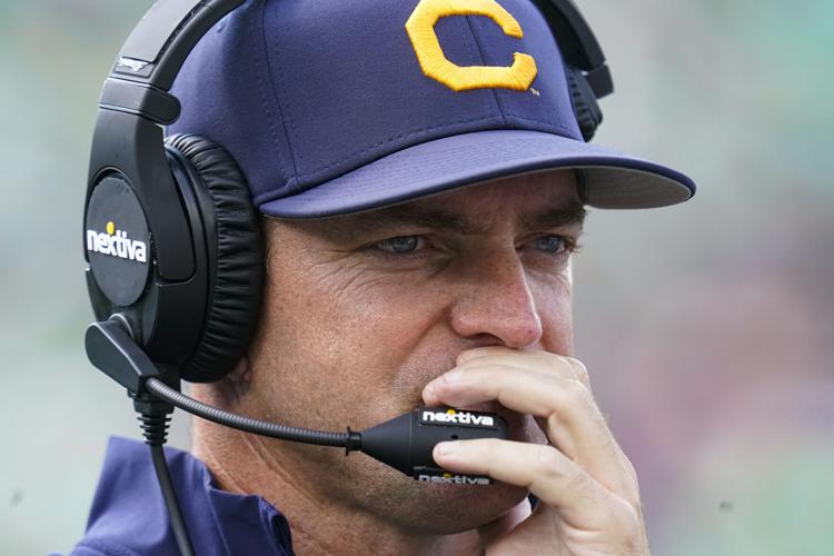 092422-tuc-spt-uafbfieldpass-p5