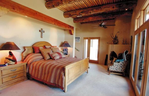 Inside décor mimics Tubac's outside beauty  