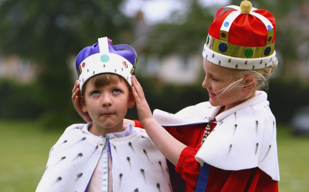 Jubilee kicks off for queen's 60 royal years    