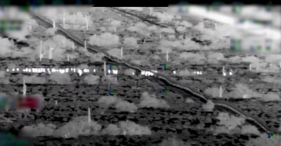 Migrants crossing at Lukeville