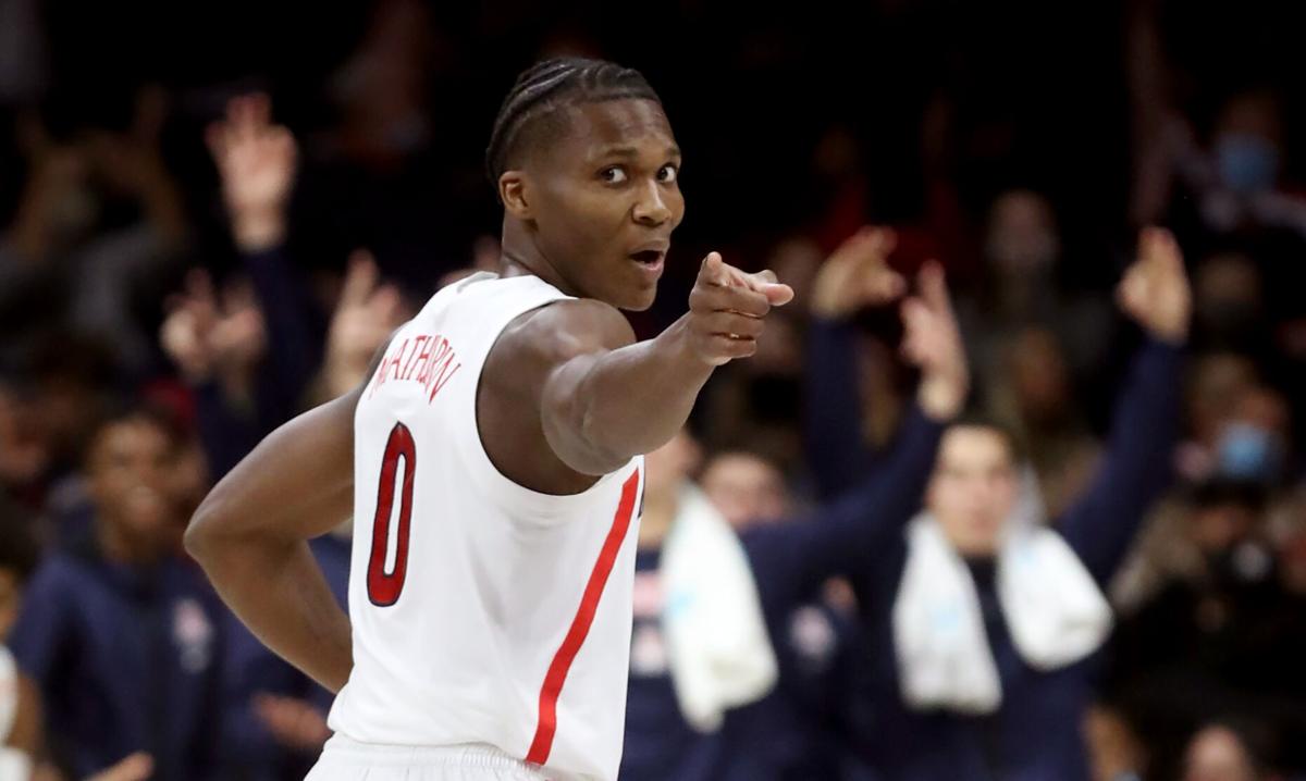 122521-tuc-spt-uabkstandouts-p1