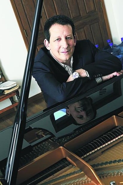 With daughters away, Lorber in Tucson for weekend Jazz Party  