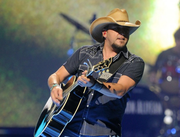 All aboard Jason Aldean's 'Night Train'    