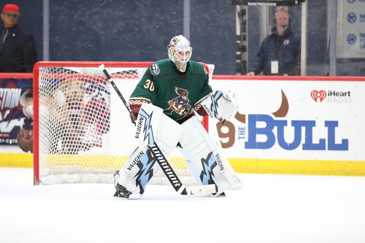 Tucson Roadrunners goalie Jaxson Stauber 2025