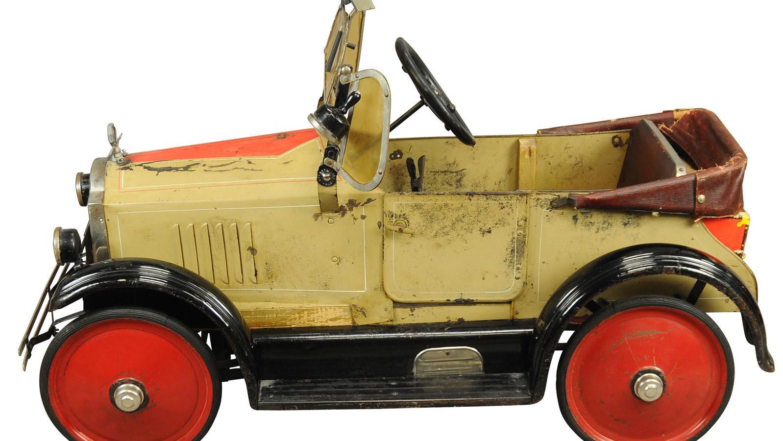 The Smart Collector Vintage Pedal Car Zooms To Noteworthy Sale Price Tucson Com The Smart Collector Vintage Pedal Car Zooms To Noteworthy Sale Price Tucson Com