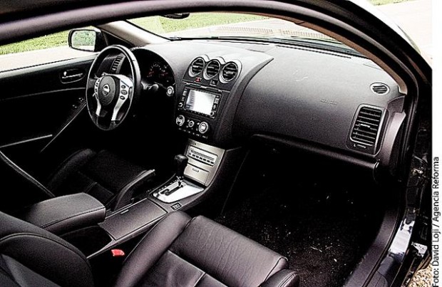Es Altima parecido al G35 coupé  