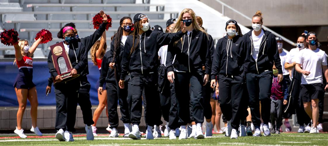 040621-spt-wildcats return-p1.JPG