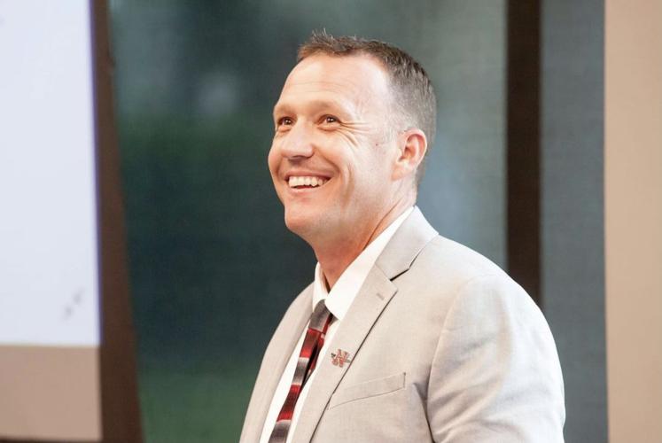 112421-tuc-spt-gregholiday-p2