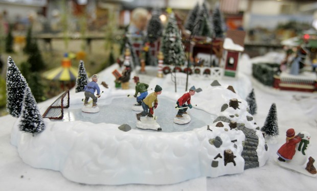 Train lovers share their passion   