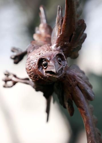 Tim Steller's column: Tucsonan pounds a life out of metal, horses, art