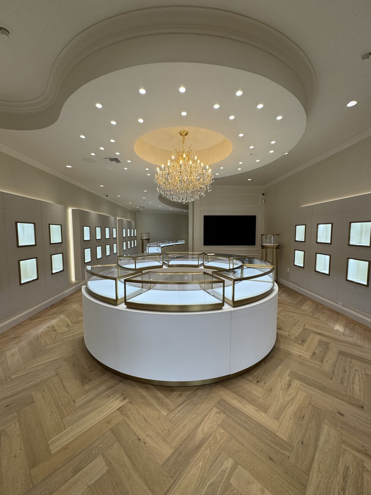 Local jeweler opening Tucson boutique