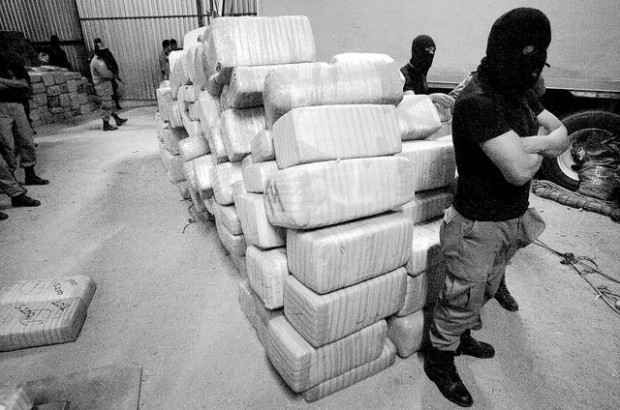 Customs official: 'It was like being in a cavern'  