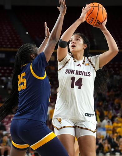 ASU Sun Devils forward Heloisa Carrera (14)