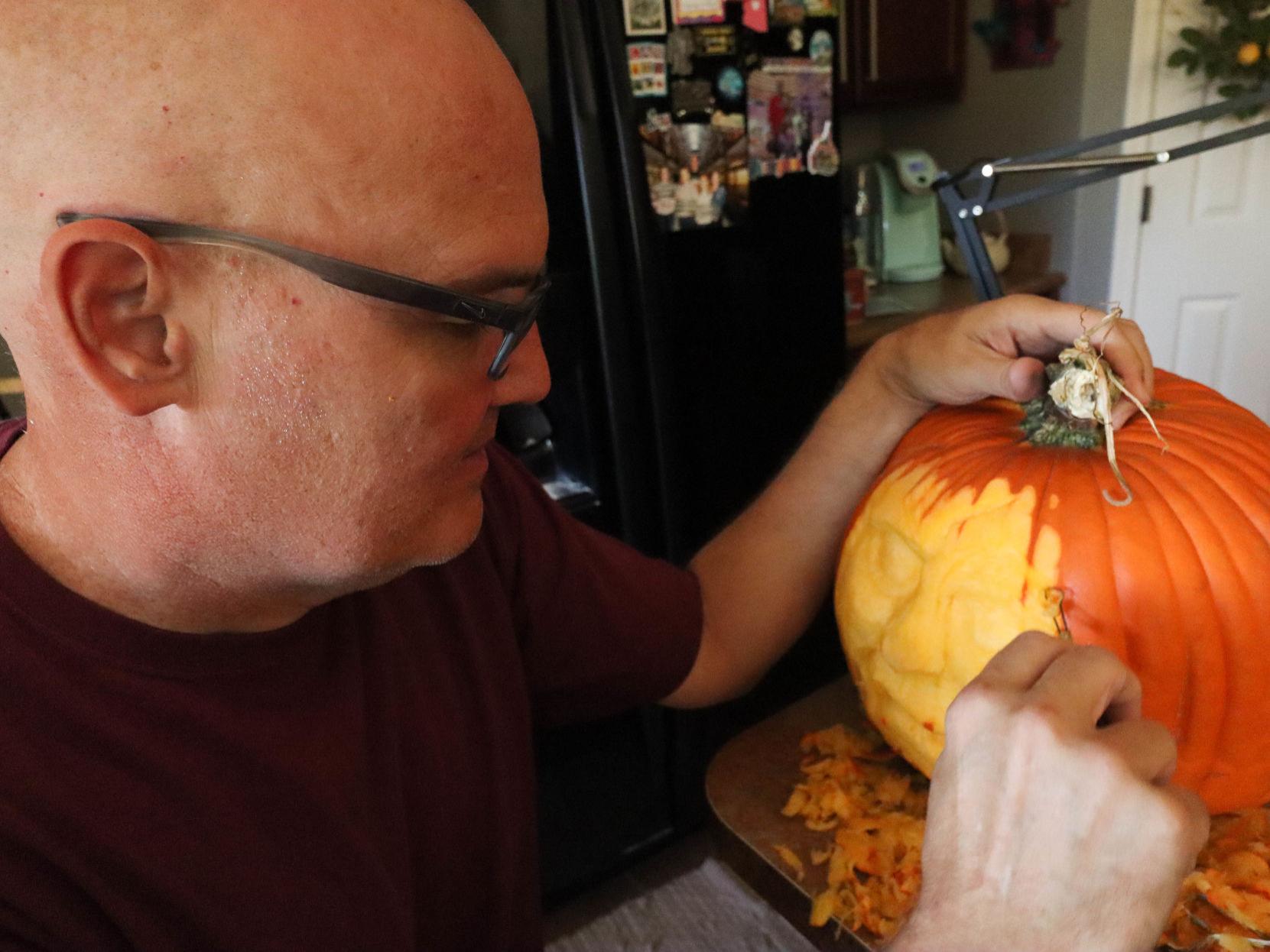 Tucsonan Halloween Wars Contestant Gives Hot Tips On Pumpkin Carving Entertainment Tucson Com