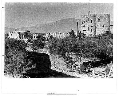 Wuestenschloss: their castle in the desert   