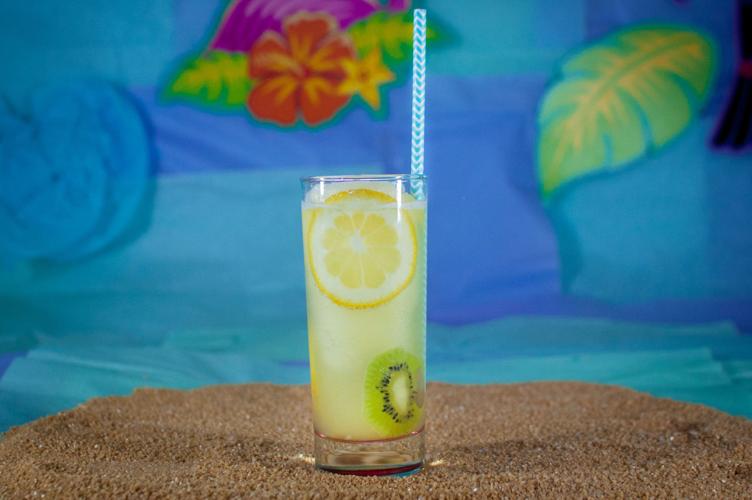 Eegee's kiwi gin fizz