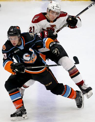 Roadrunners vs San Diego