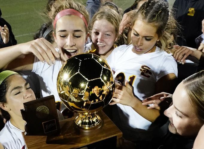 022422-tuc-spt-hsgirlssoccer-p1