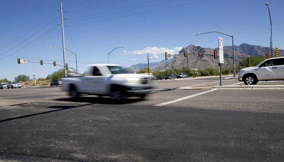 La Cañada Drive and Magee Road