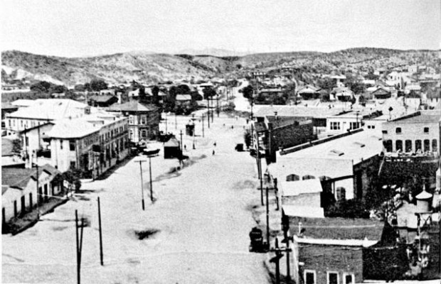 Neto's Tucson by Ernesto Portillo Jr. : UA student revisits day that changed Nogales forever  