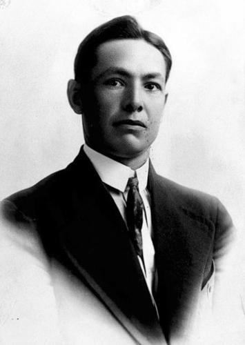 Ernesto Portillo Jr.: 'Social glue' for Spanish readership  