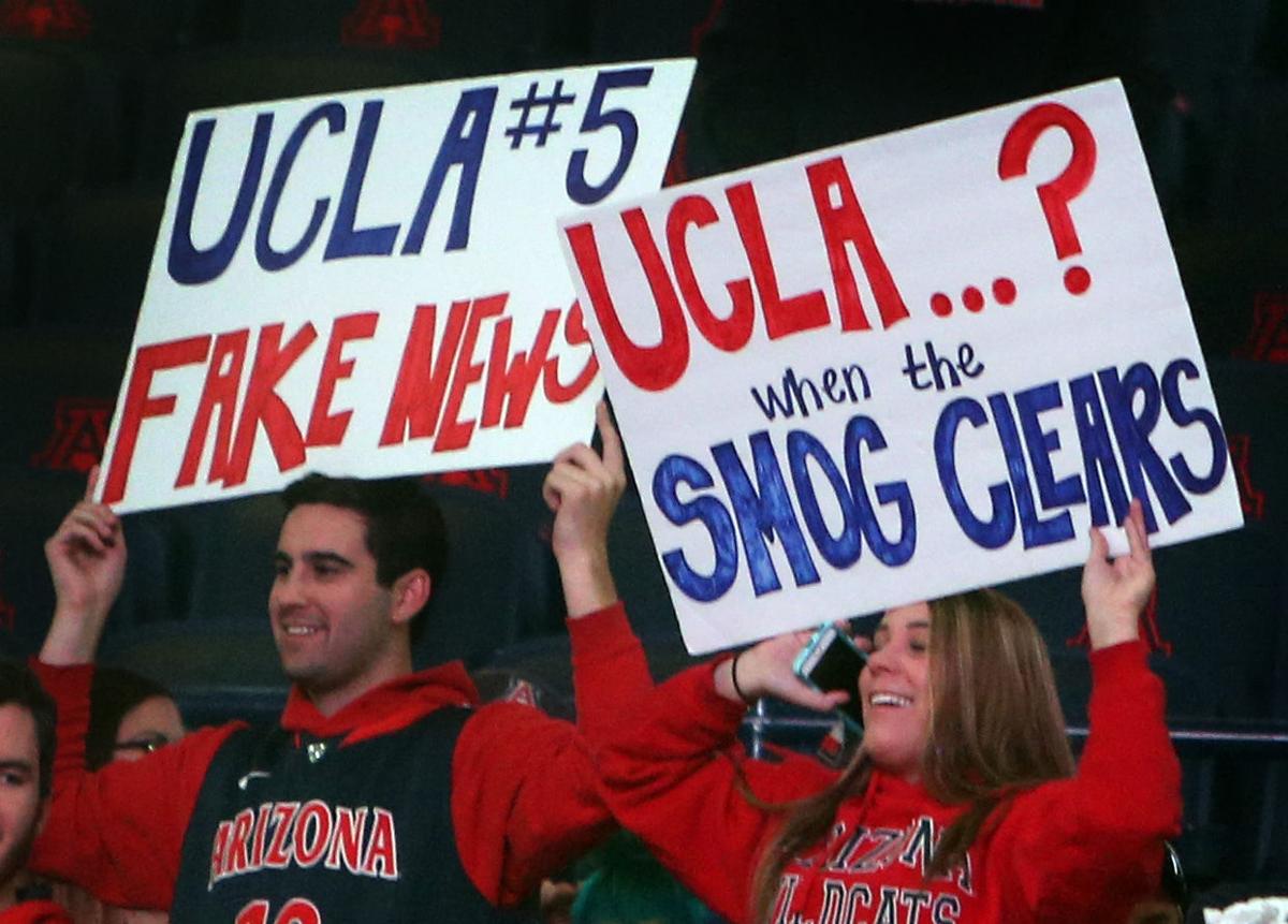 The 29 Best Signs From Espns College Gameday At Mckale Center Wildcats 4881