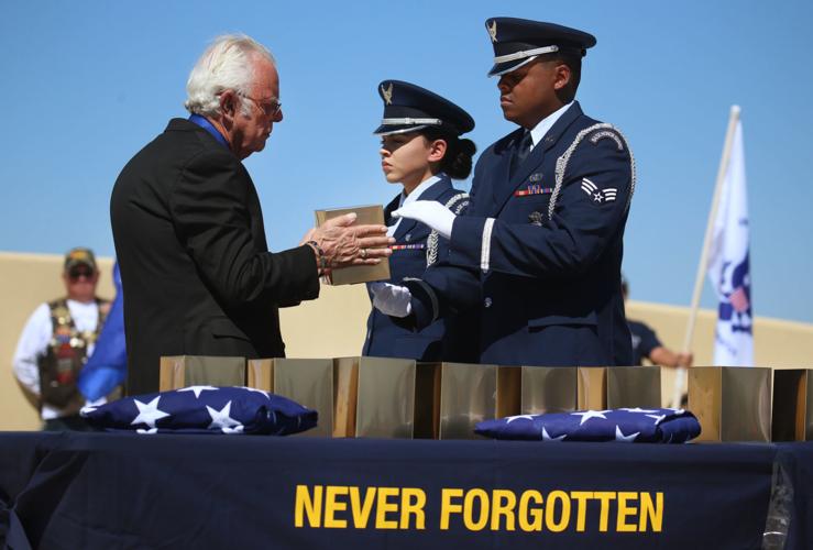 17 veterans interred in Marana