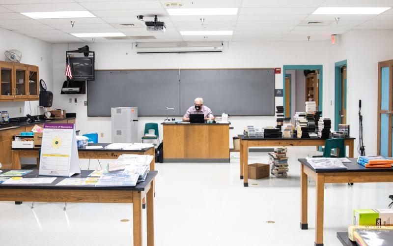 A Navajo school district and its students fight to overcome amid COVID-19