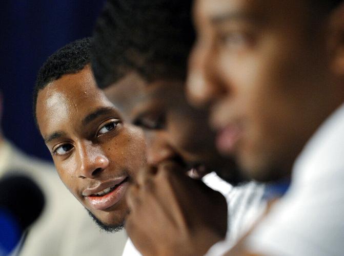 Kyle Fogg, Solomon Hill, Derrick Williams