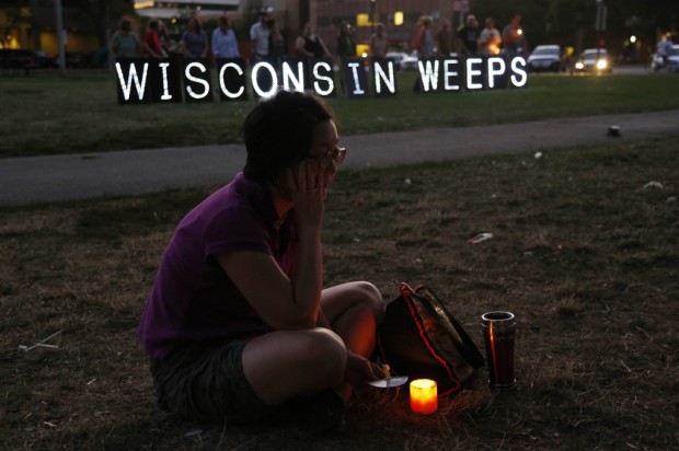 Wis. gunman kills 6 in Sikh temple attack    