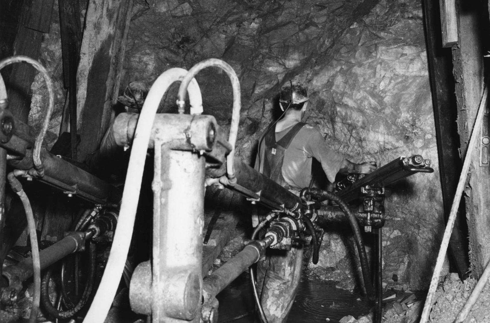 Photos The birth and life of San Manuel mine, smelter and town in