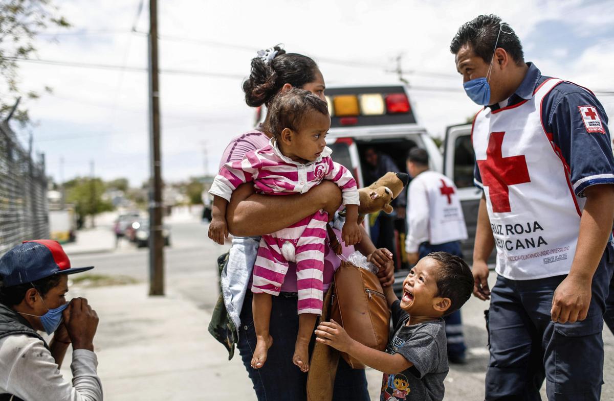 Remnants of Mexico migrant caravan arrives in Sonora